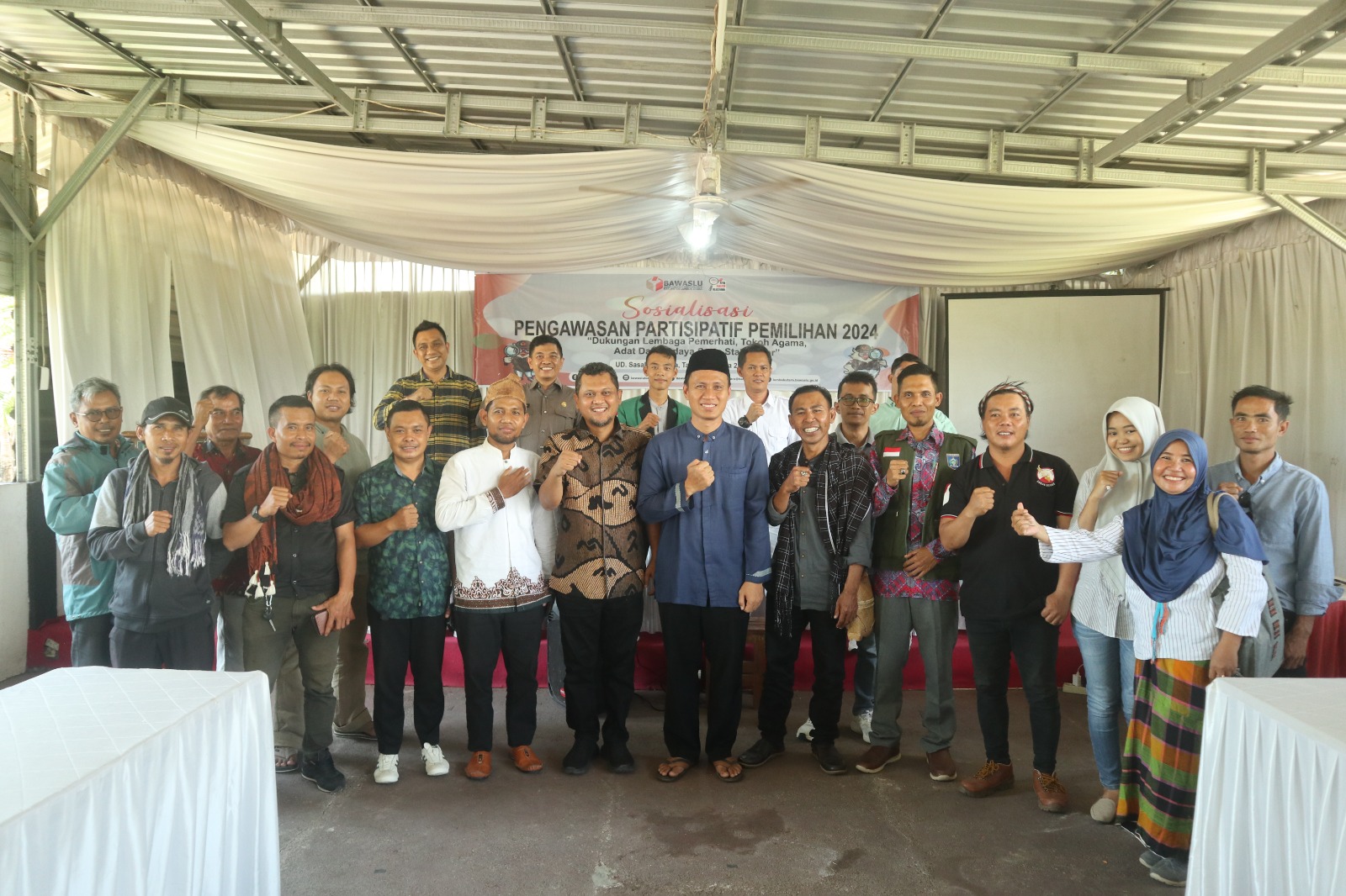 Bawaslu Lombok Utara Lakukan Sosialisasi Pengawasan Partisipatif Pemilihan 2024, Itratip Berharap Literasi Anti Hoax Dapat meminimalisir Bazer - Bazer Politik