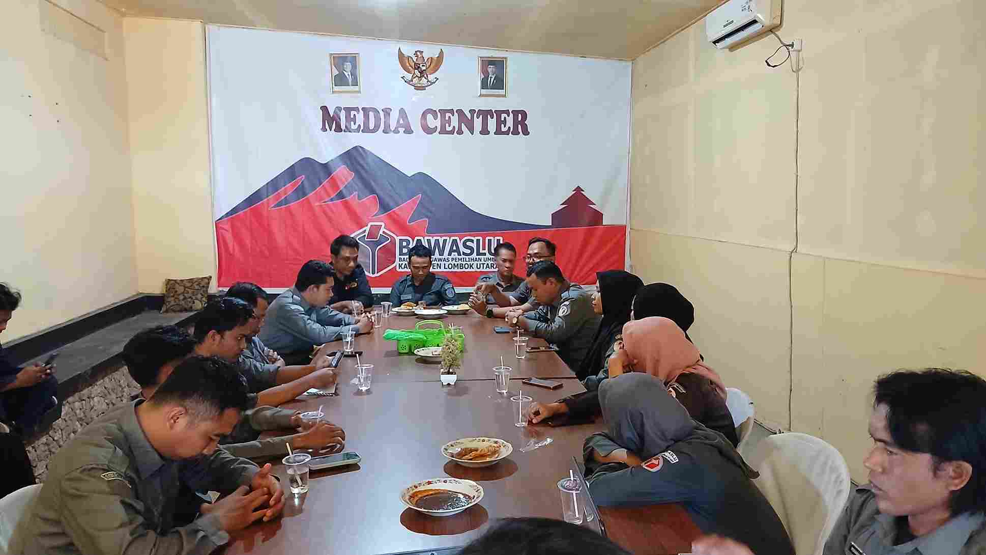 foto rapat