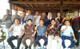 Bawaslu Lombok Utara Mengadakan Coffe Morning Discussion bersama Seluruh Personil Sentra Gakkumdu Untuk Menghadapi Pelaksanaan Tahapan Pemilu 2024